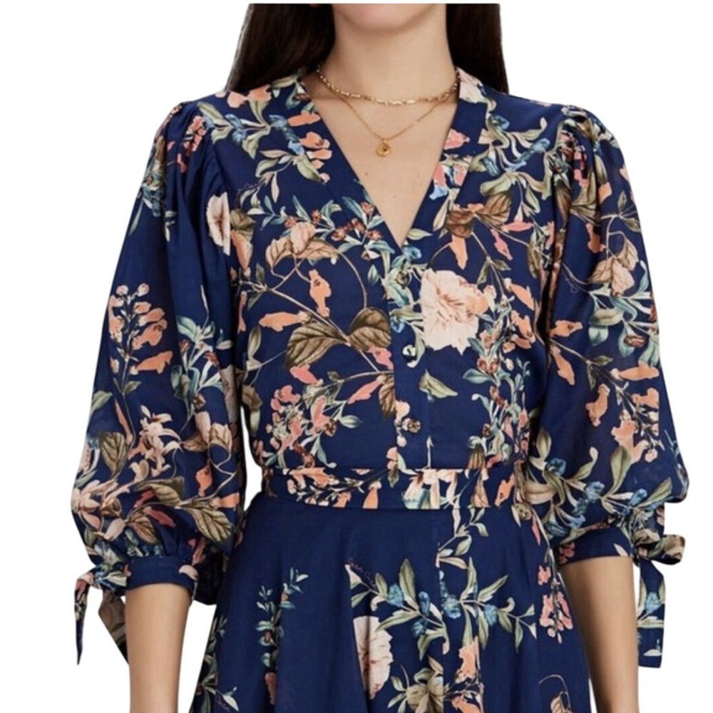 Cara Cara Navy Floral Cotton Puff Sleeve Tie Cuff V-Neck Blouse Top Large